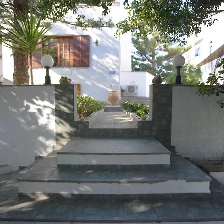 Celestial Garden Lägenhetshotell 3*