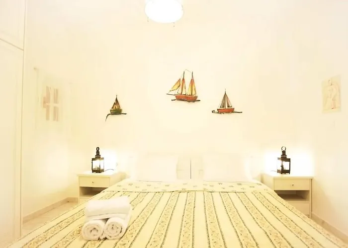 Celestial Garden 3* Adamantas (Milos)